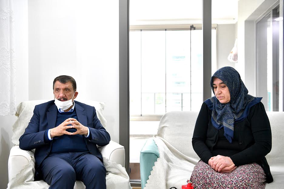 Başkan Gürkan Anneler Günün’de Şehit Annelerini ziyaret etti