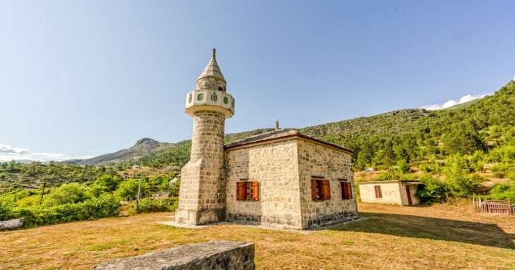 “Kerbelâyı İbret Nazarıyla Okuyalım”