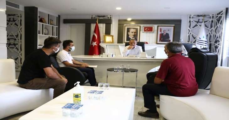 Başkan Kılınç, Vatandaşları Tek Tek Dinliyor