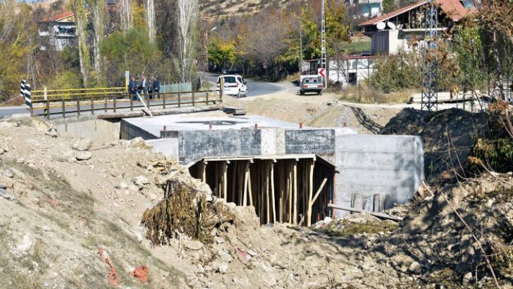 Horata Deresi Üzerinde Büyükşehir Belediyesi Tarafından Yeni Köprü Yapıldı