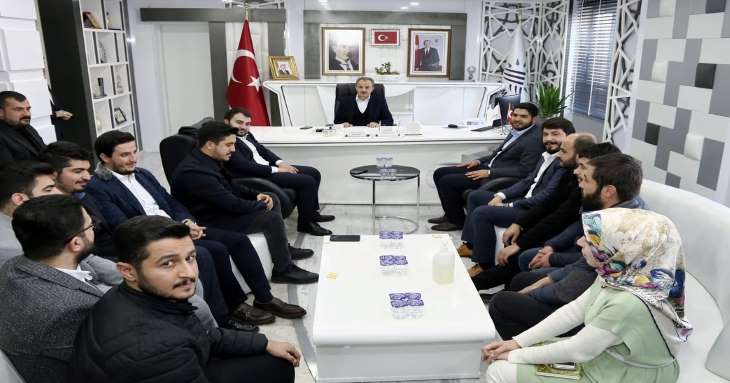 AK Partili Gençlerden, Başkan Kılınç’a Ziyaret