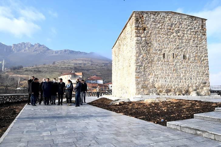 Çamurlu Mahallesi’nde bulunan Venk Şapeli çevre düzenlemesi çalışmaları tamamlandı