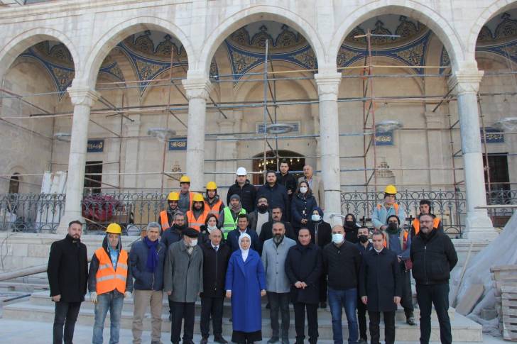 AK Partili Çalık: Depremde hasar gören tarihi cami Ocak ayında ibadete açılacak