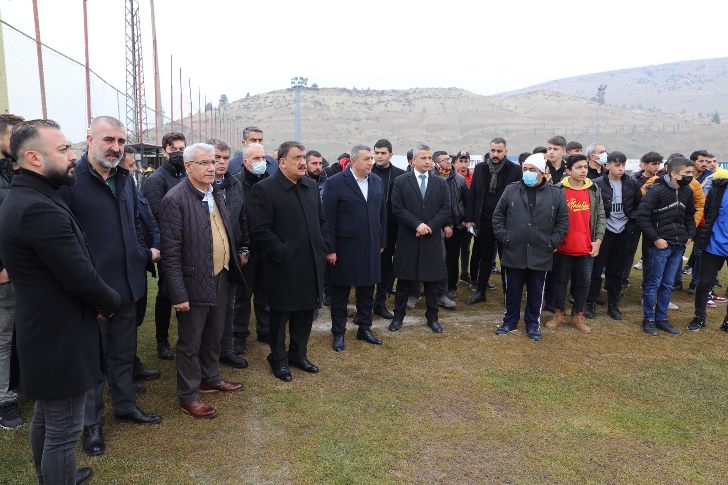 Battalgazi Belediye Başkanı Osman Güder’den , Yeni Malatyaspor teknik ekibini ve futbolculara moral Ziyareti