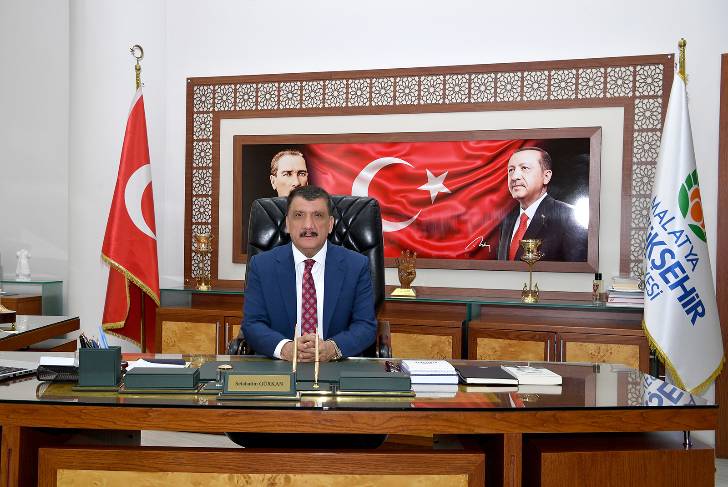Başkan Gürkan 10 Ocak Çalışan Gazeteciler Günü dolayısıyla bir mesaj yayınladı