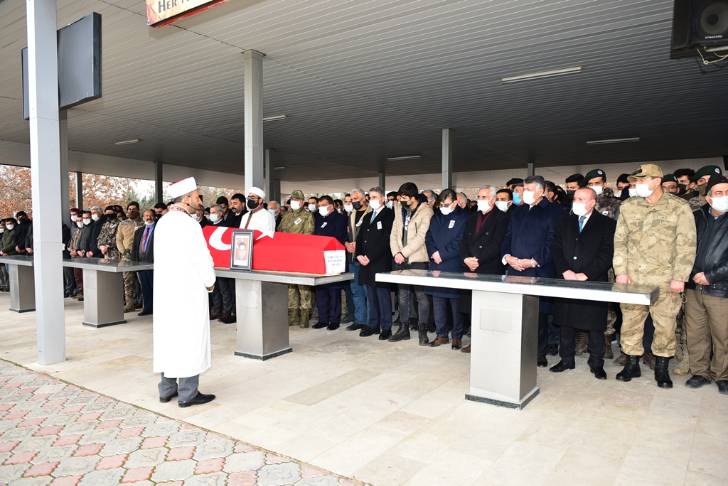 Vali Baruş, Polis Memuru  Ferhat Özcan’ın Cenaze Törenine Katıldı
