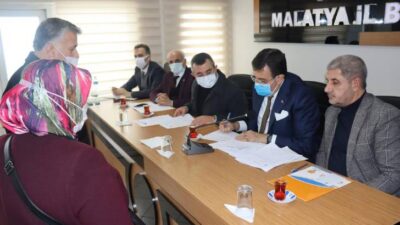 Tüfenkci, Halk Günü programında vatandaşlarını talepleri dinledi