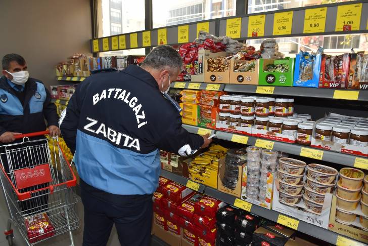 Battalgazi Belediyesi ,ilçe genelindeki market ve bakkallarda indirim denetimlerini arttırdı.