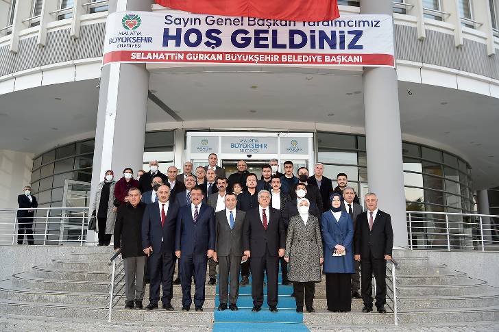 Başkan Gürkan’ı Ziyaret Eden AK Parti Genel Başkan Yardımcısı Demiröz, Yapılan hizmetleri görüyoruz
