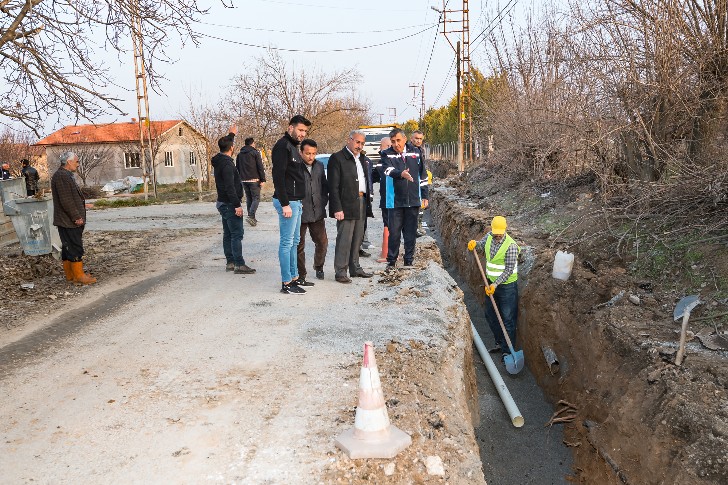 3 Mahallenin 30 Yıllık İçme Suyu Hattı Yenileniyor