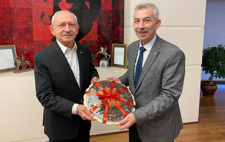 Arapgir Belediye Başkanı Haluk Cömertoğlu, Ankara’da CHP Genel Başkanı Kemal Kılıçdaroğlu ile bir araya geldi.