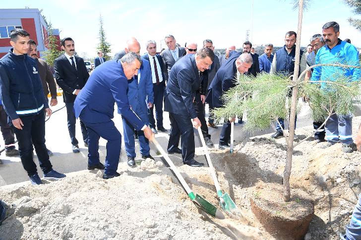 Başkan Gürkan: Atıksu Arıtma Tesisi alanında incelemelerde bulundu