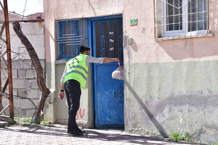 Malatya Büyükşehir Belediyesi İftarda ve Sahurda  Vatandaşları Yalnız Bırakmıyor