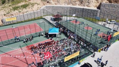 Battalgazi Belediyesi tarafından ilçeye kazandırılan ‘Spor Sahaları’ gerçekleştirilen tören ile vatandaşların hizmetine açıldı