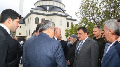 Başkan Gürkan, Sürgü Mahallesini ziyaret ederek vatandaşlarla bir araya geldi.
