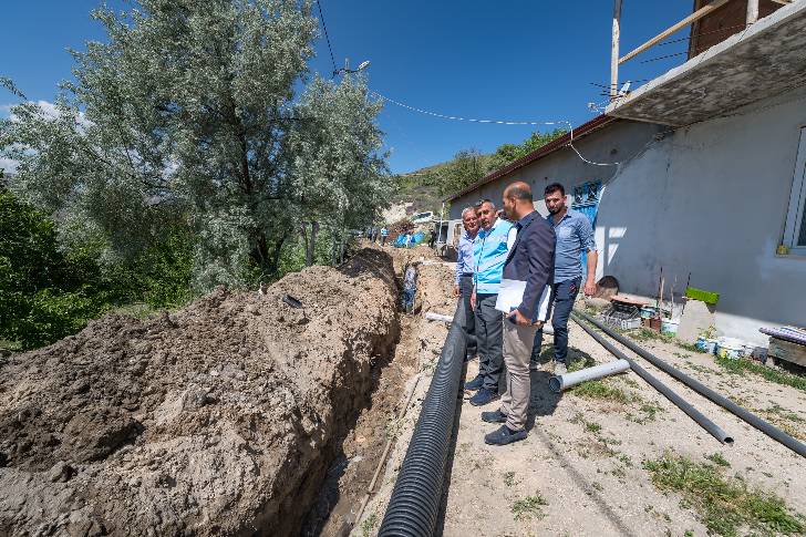 MASKİ Genel Müdürü Mehmet Mert : Gürkaynak Mahallemize yaklaşık 10 kilometre içme suyu ve kanalizasyon hattı inşa ediyoruz.