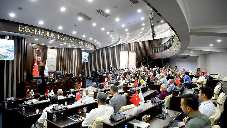 Başkan Gürkan Şire Pazarı Esnaflarıyla bir araya geldi