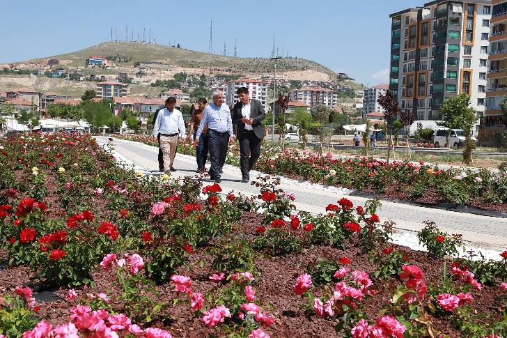 Başkan Güder, “İlçemize en güzel hizmeti sunmanın yoğun gayreti içerisindeyiz dedi