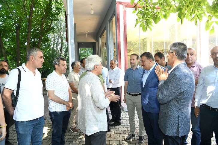 Başkan Gürkan, Yeşilyurt İlçe Ziraat Odası’nın düzenlediği programa katıldı