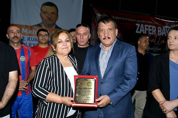 Muharrem Zeyno Futbol ve Mehmet Aslan Voleybol turnuvası sona erdi