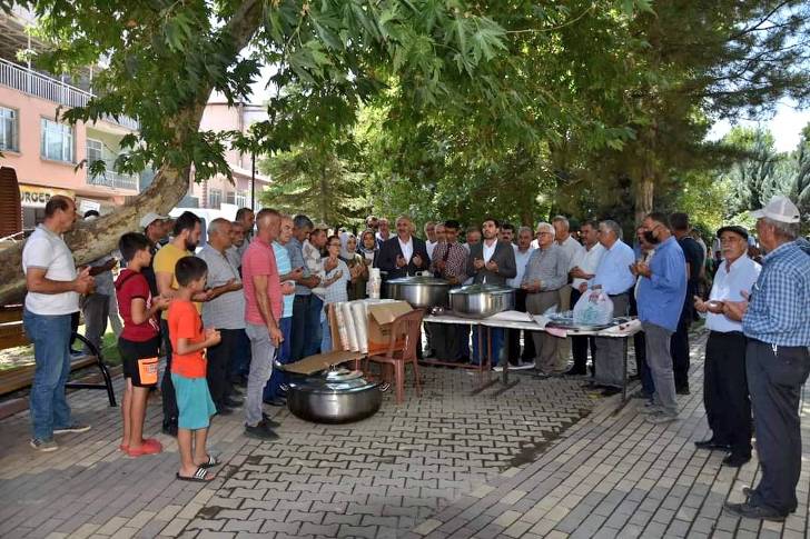 Doğanşehir Belediyesi’nden aşure etkinliği