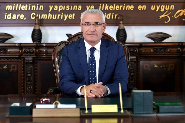 Battalgazi Belediye Başkanı Osman Güder, 30 Ağustos Zafer Bayramı dolayısıyla bir kutlama mesajı yayımladı