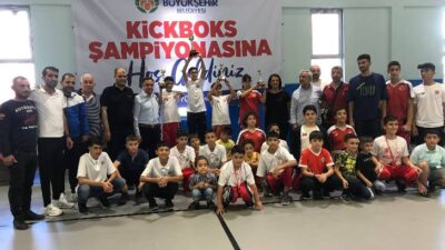 Büyükşehir Belediye Başkanlığı Kick Boks şampiyonası müsabakalar tamamlandı