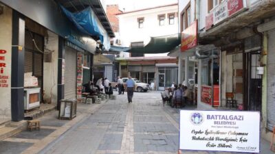 Battalgazi Belediyesi, 6 sokakta yaklaşık 175 dükkanı kapsayan sokak sağlıklaştırmasının startını verdi.