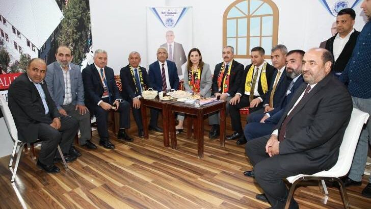 Battalgazi Belediye Başkanı Osman Güder, İstanbul’da yaşayan Malatyalılarla bir araya geldi