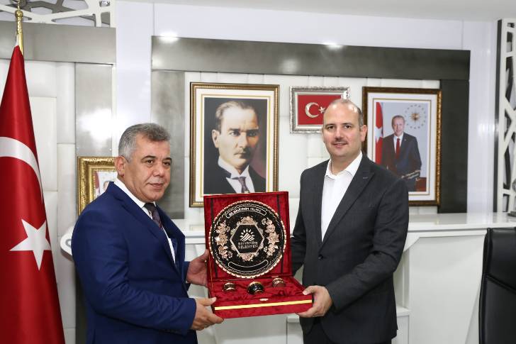 AK Parti Genel Merkez Bilgi ve İletişim Teknolojileri Başkanı Dr. Ömer İleri, Adıyaman Belediyesi’ni ziyaret etti.