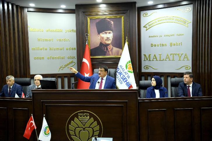 Malatya Büyükşehir Belediye Meclisi Ekim ayı ilk toplantısını, Belediye Meclis Salonunda gerçekleşti