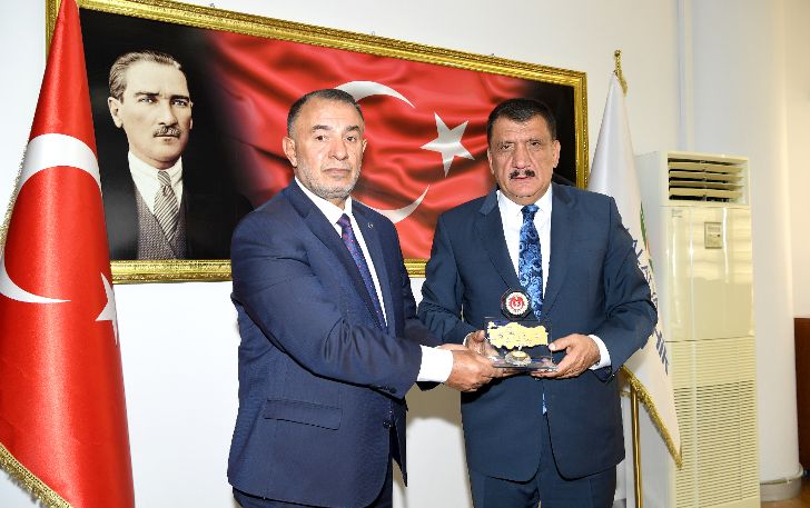 Demiryolu İş Sendikası Genel Başkan Yardımcısı Nurettin Öndeş, Malatya Büyükşehir Belediye Başkanı Selahattin Gürkan’ı ziyaret etti.