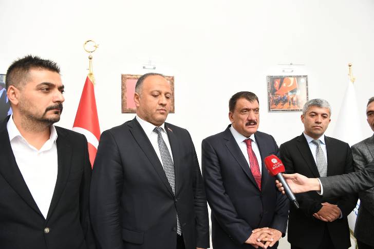 Yeşilyurt Şoförler Odası Başkanı Taner Kılıç: Bütün esnafımız Selahattin Gürkan Başkanımızın yanında