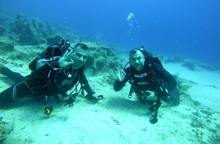 Su altı arama ve kurtarma birimi Antalya’nın Kaş ilçesinde derin dalış eğitimi gerçekleştirdi.