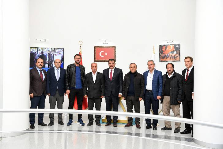 Fidancılar ve Peyzajcılar Sitesi Yönetiminden Başkan Gürkan’a teşekkür ziyareti