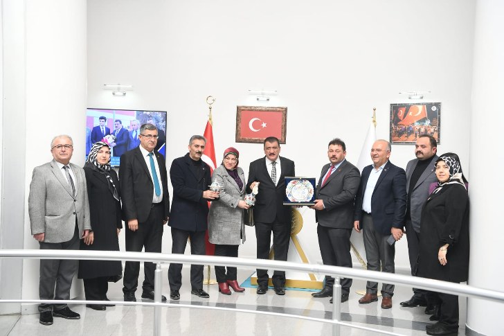 BBP İl Başkanı ve Yönetimi Malatya Büyükşehir Belediye Başkanı Selahattin Gürkan’ı ziyaret etti.