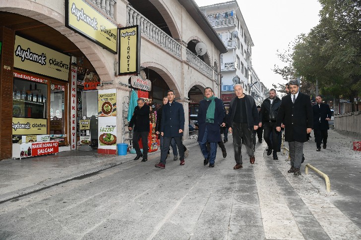 Başkan Gürkan, “ Şehrimizin muhtelif yerlerinde sokak sağlıklaştırma çalışmalarını başlattık”