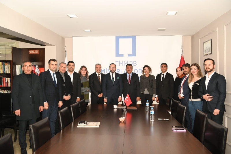 Malatya Büyükşehir Belediye Başkanı Selahattin Gürkan, Mimarlar Odası Malatya Şube Başkanlığını ziyaret etti