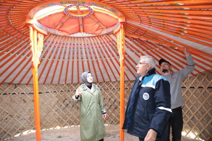 Merkez üssü Kahramanmaraş olan depremin ardından bölgeye Moğolistan Türkleri tarafından Malatya’ya ata çadırları kuruldu.