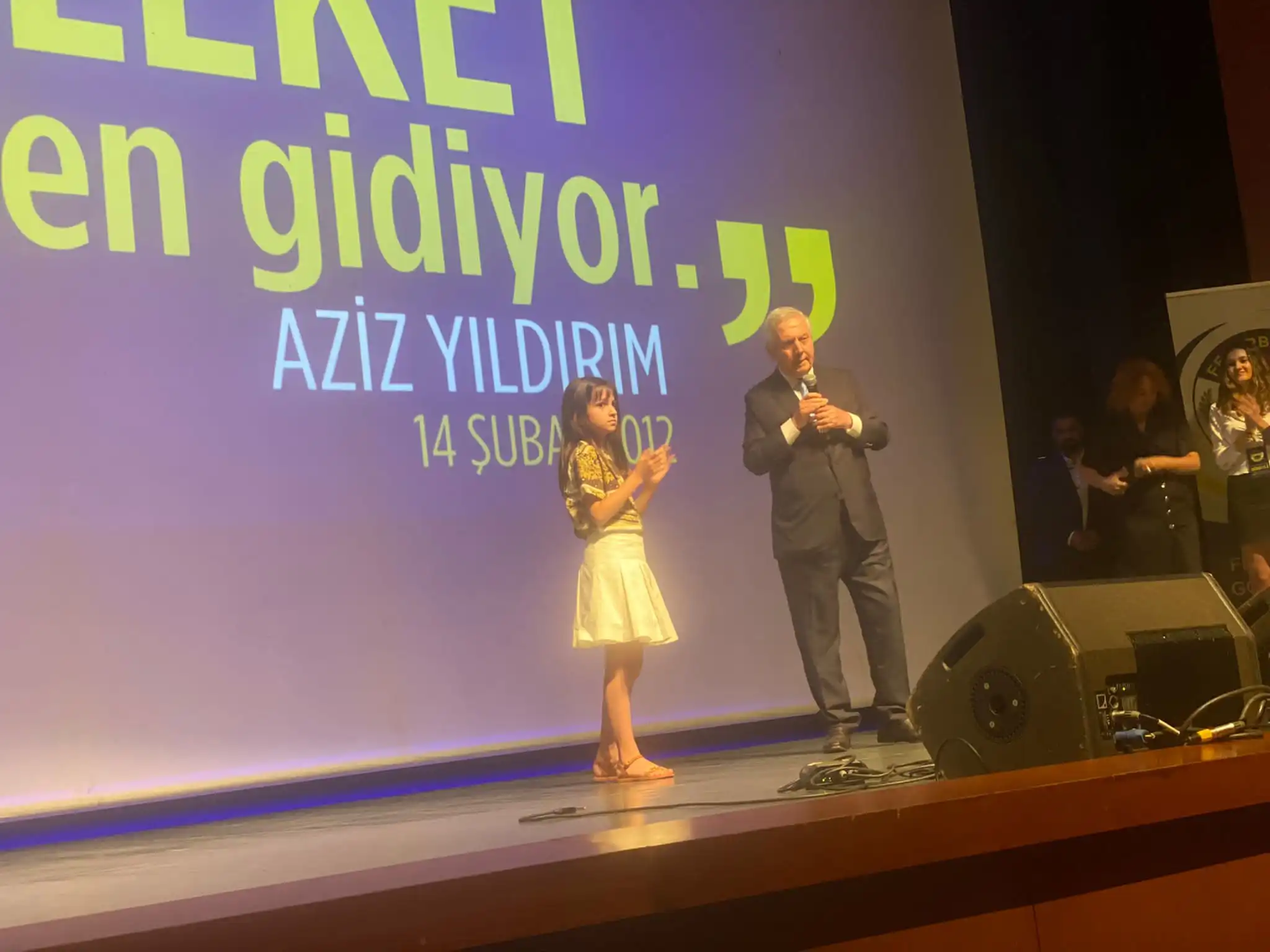 Aziz Yıldırım: “Bütün partilerin içinde FETÖ var”