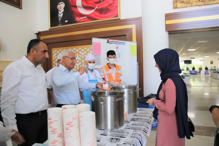 Battalgazi Belediyesi tarafından Muharrem ayı dolayısıyla geleneksel hale getirilen aşure etkinliği bu yılda devam etti