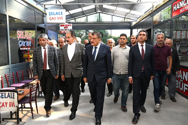 Başkan Selahattin Gürkan, MESOB Başkanı Şevket Keskin ile Ankara Esnaf Çarşısında incelemelerde bulundu.