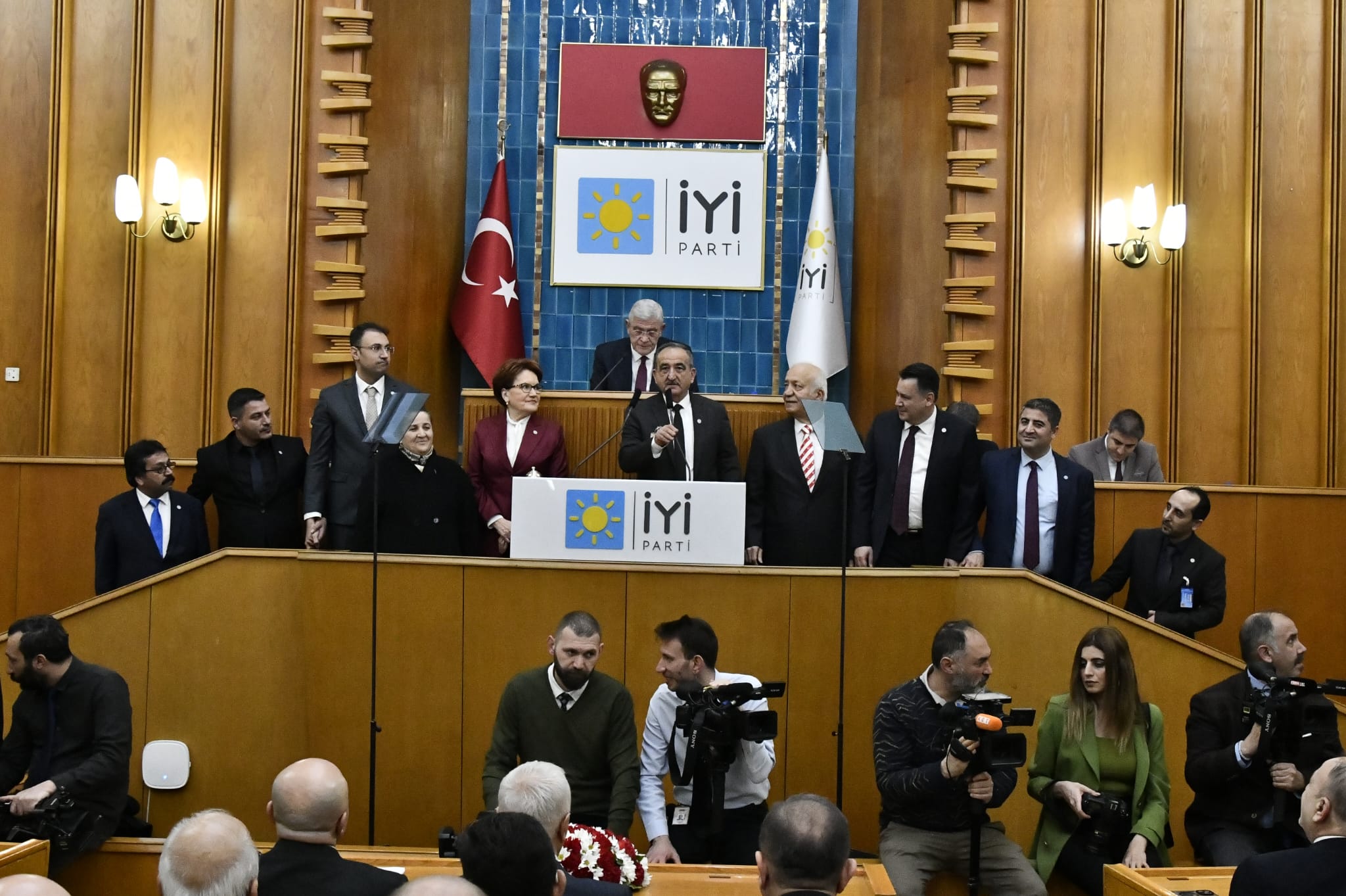 Meral Akşener İYİ Parti Malatya Belediye Başkan Adaylarını Tanıttı