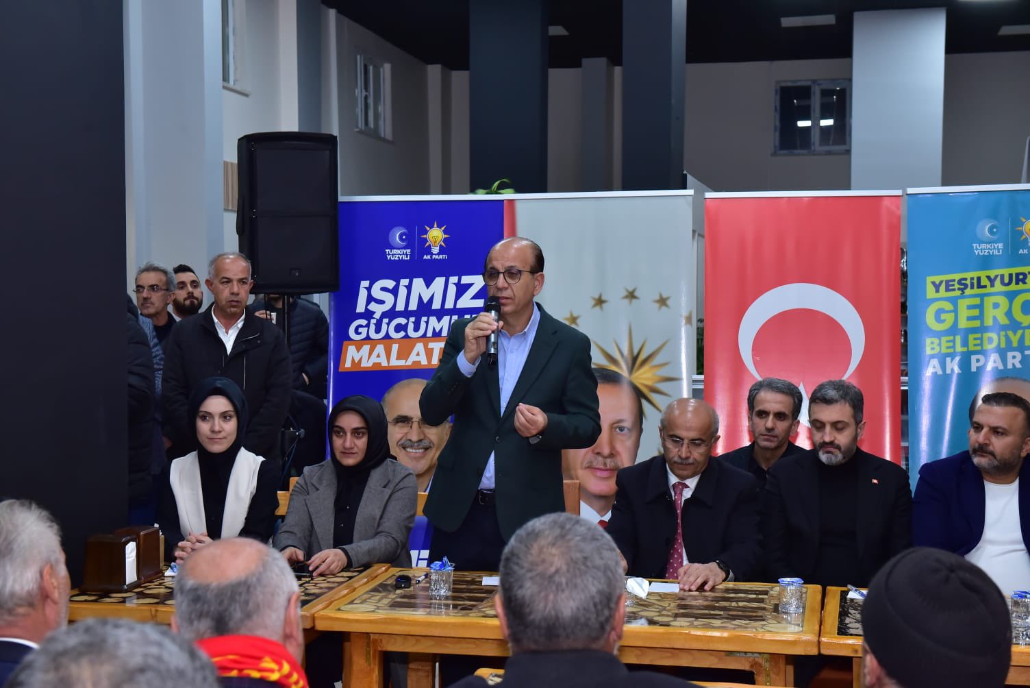 AK Parti Büyükşehir Belediye Başkan Adayı Sami Er, Tecde Mahallesi’nde Halkla Buluştu