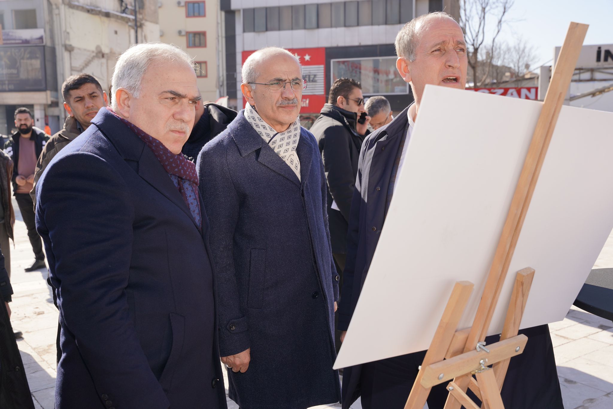 TOKİ Başkanı Ömer Bulut, Fatih Belediye Başkanı Ergün Turan’dan Sami Er’e Destek Ziyareti