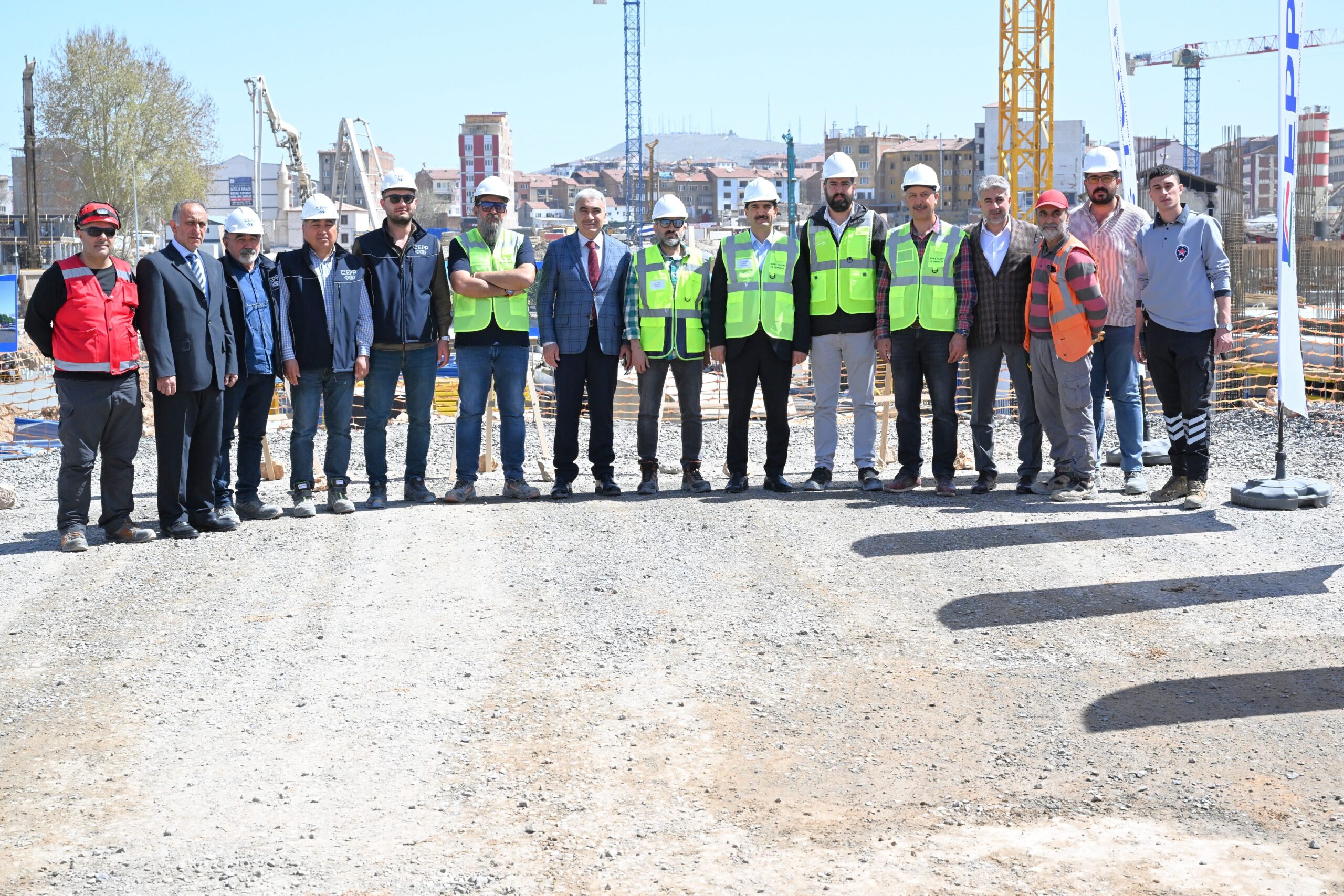 Başkan Taşkın, Bakırcılar Çarşısı’ndaki Çalışmaları Yerinde İnceledi