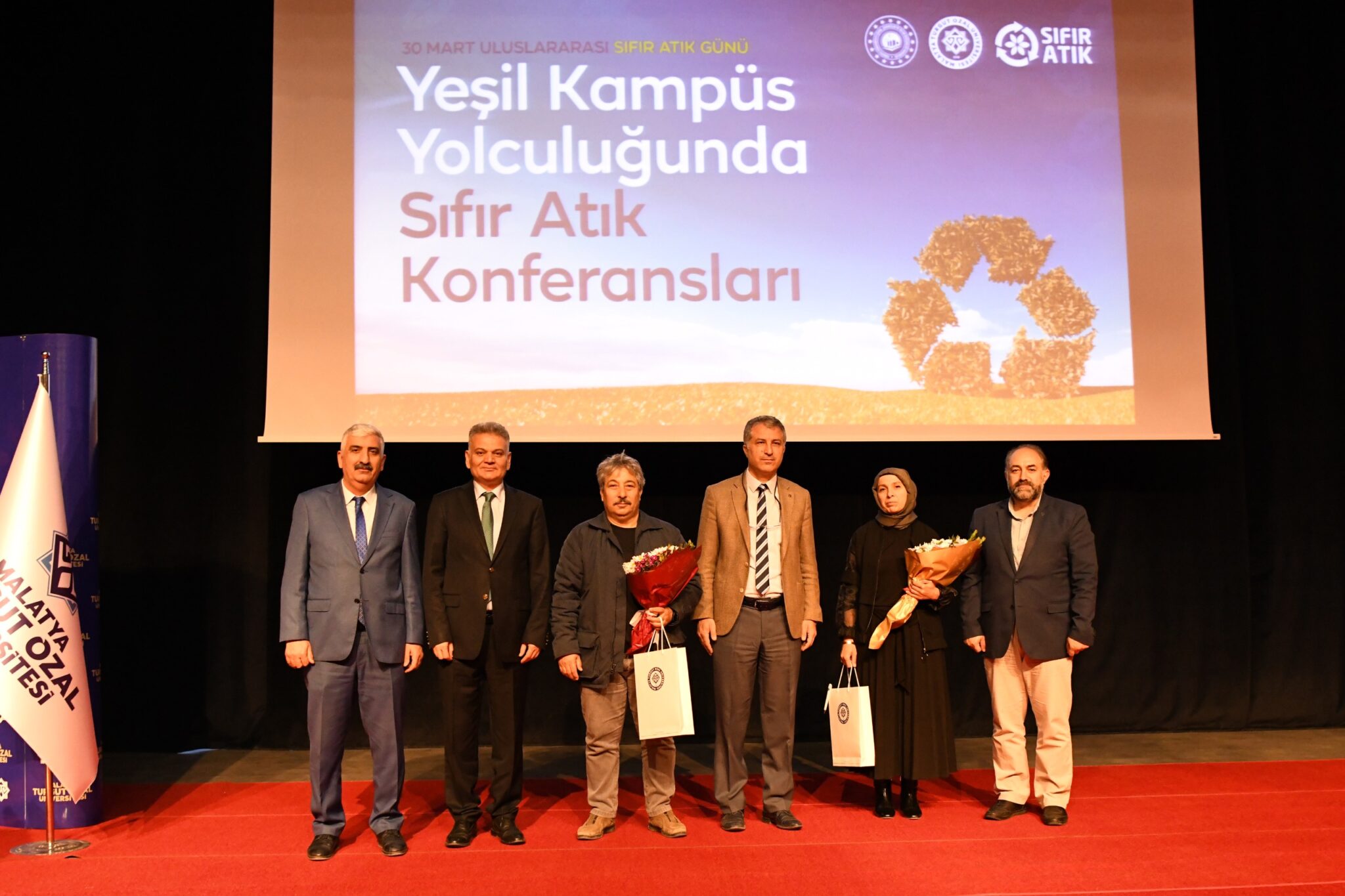 Malatya Turgut Özal Üniversitesinde Yeşil Kampüs Yolculuğunda Sıfır Atık Konferansı Düzenlendi 
