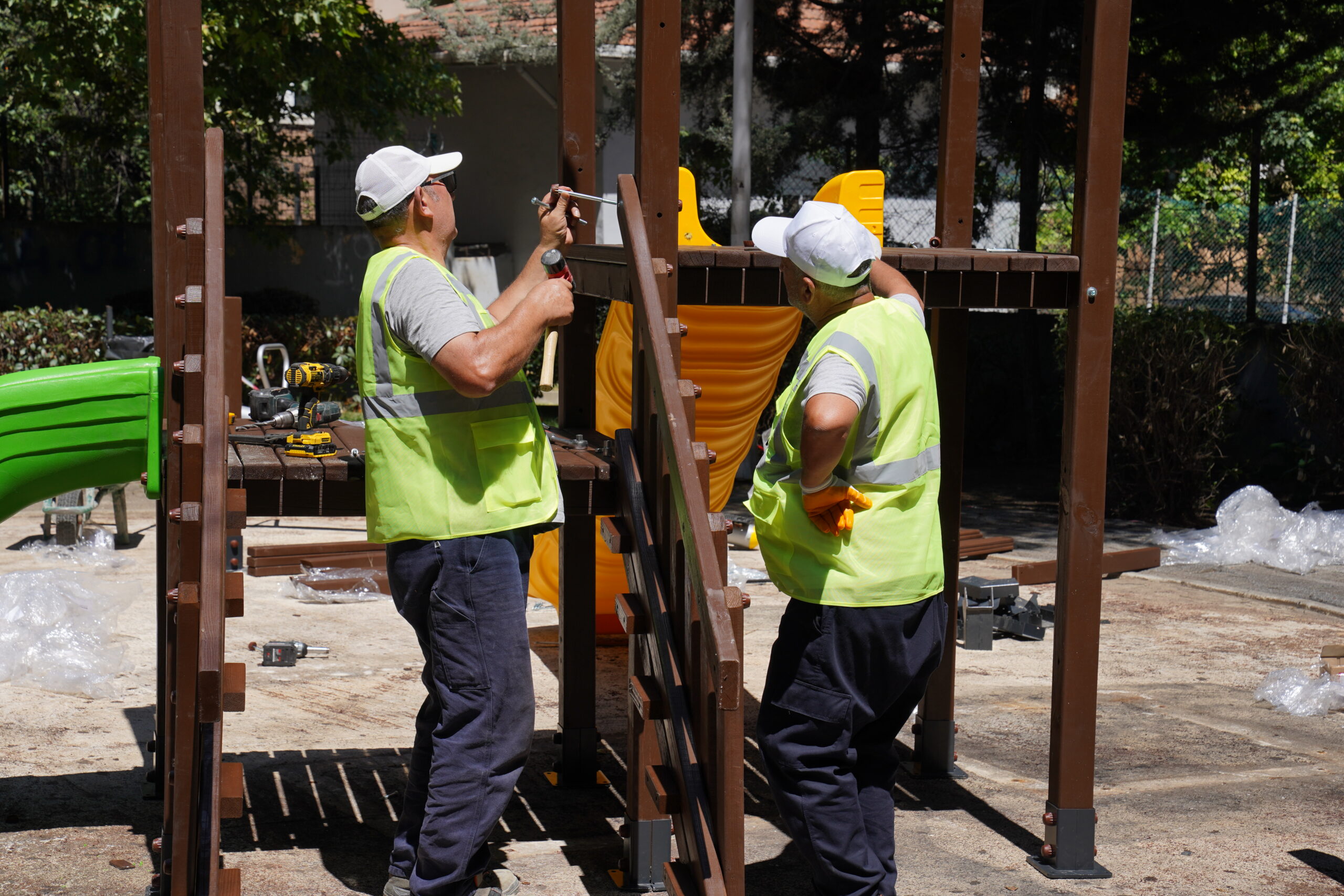 Kadıköyde Yakılan Park Tekrar Yenilendi