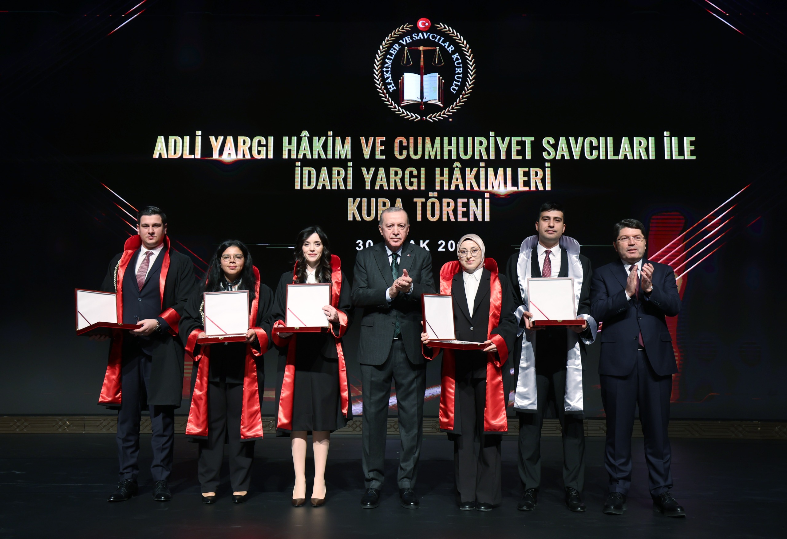 Cumhurbaşkanımız Sayın Recep Tayyip Erdoğan’ın teşrifleriyle ‘Adli Yargı Hâkim ve Cumhuriyet Savcıları ile İdari Yargı Hâkimleri Kura Töreni’ni gerçekleştirdik.