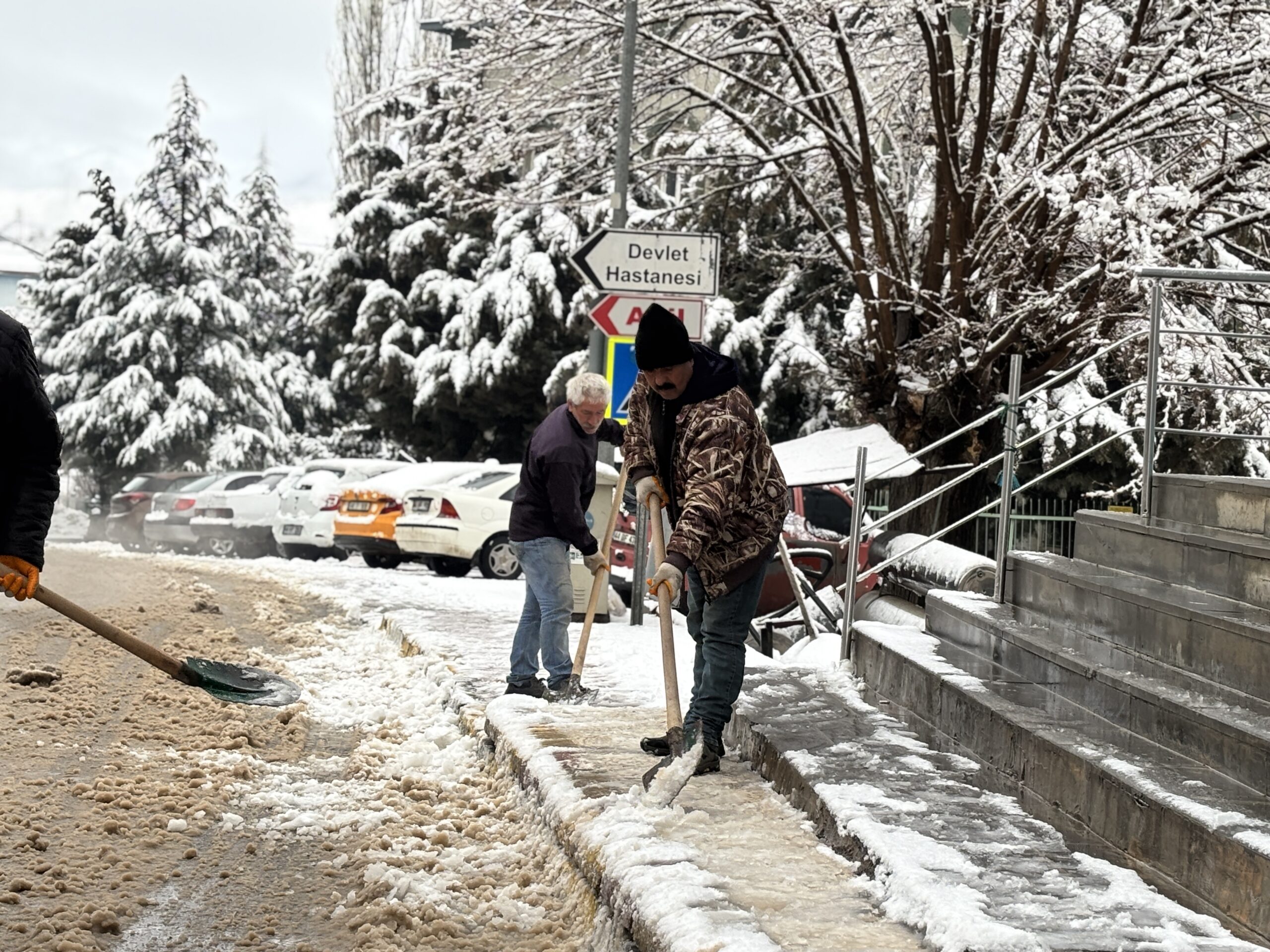 Arapgir Belediyesi Kar Temizleme Çalışmaları